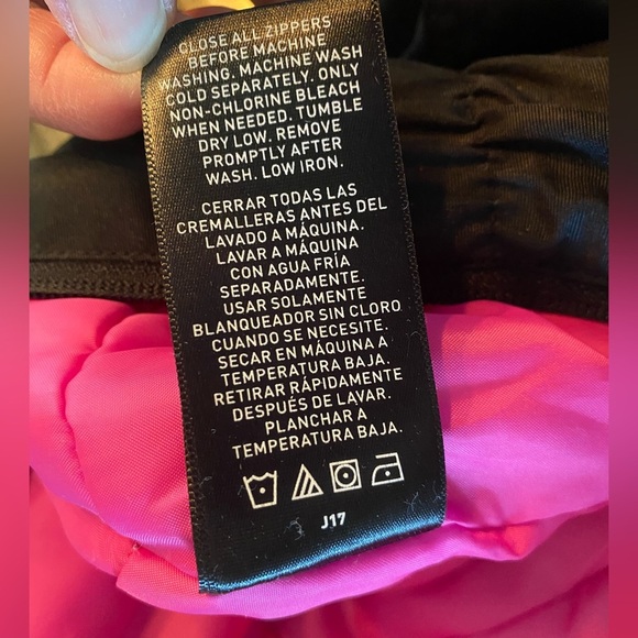 Swiss Tech- Child’s Size 6/6x Black/Pink Adjustable Snow Bibs - Picture 10 of 10